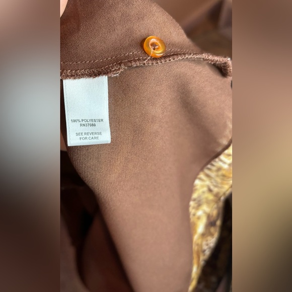 Ladies Animal Print Blouse with Ruffle Sleeves - Picture 10 of 12